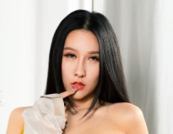 凌薇